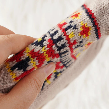 Zentrivo Snow Pattern Warm Socks for Winter