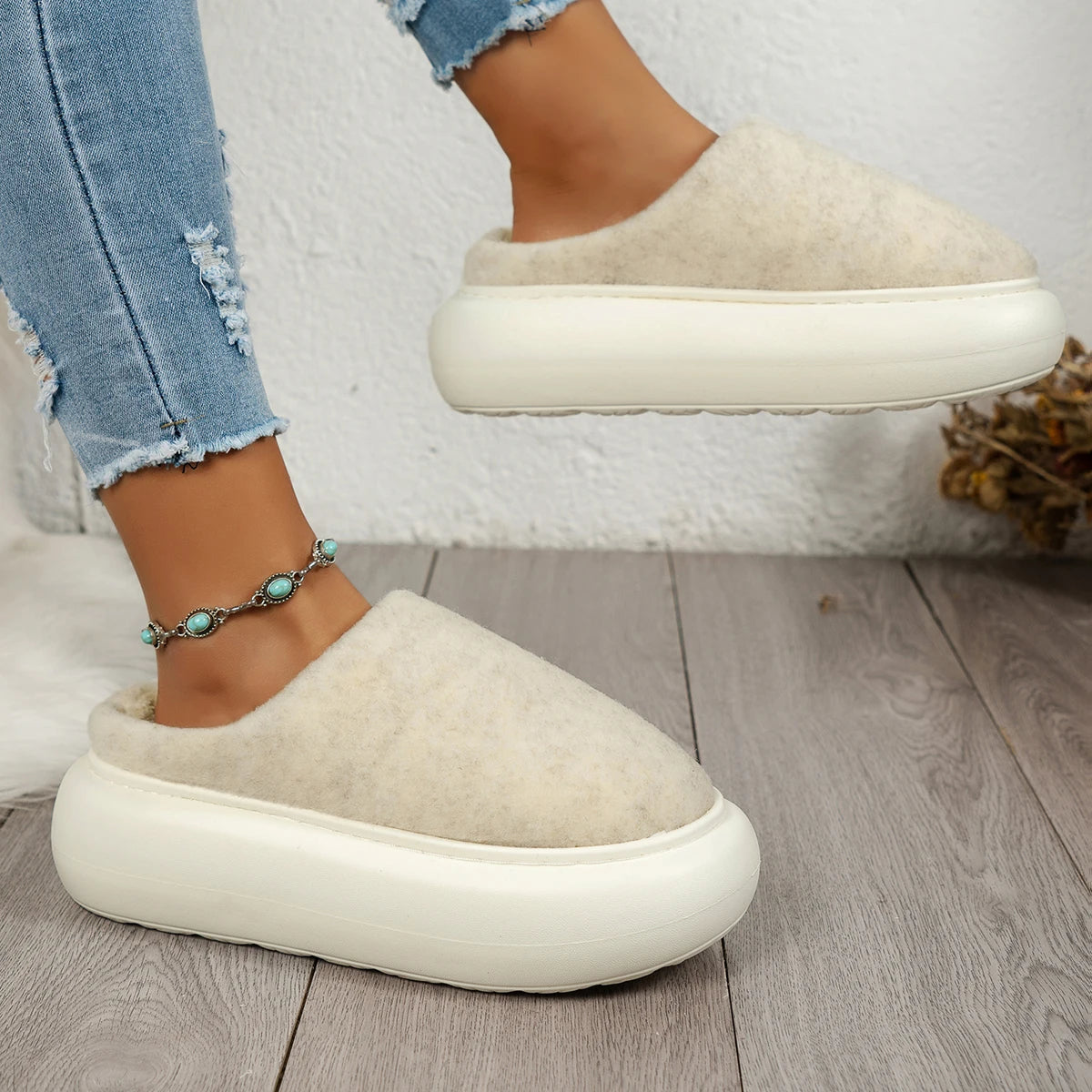 Zentrivo Warm Plush Indoor Winter Slippers for Women