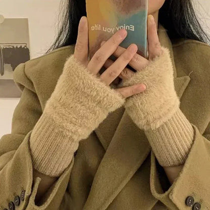 Zentrivo Plush Cozy Fingerless Gloves for Women